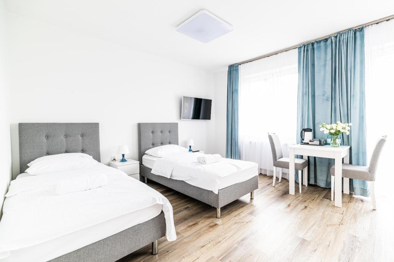 Expo Hostel เคียลเซ ภายนอก รูปภาพ